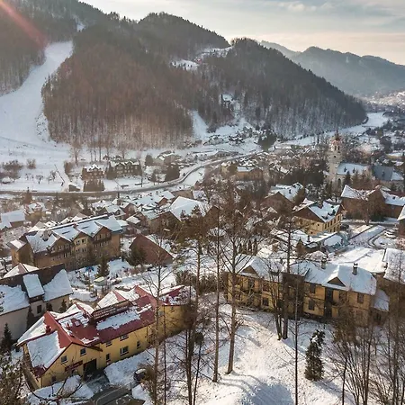 Willa Pod Klonem Pokoje Goscinne Bed & Breakfast *