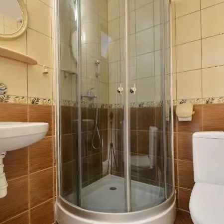 Willa Pod Klonem Pokoje Goscinne Bed & Breakfast Szczawnica